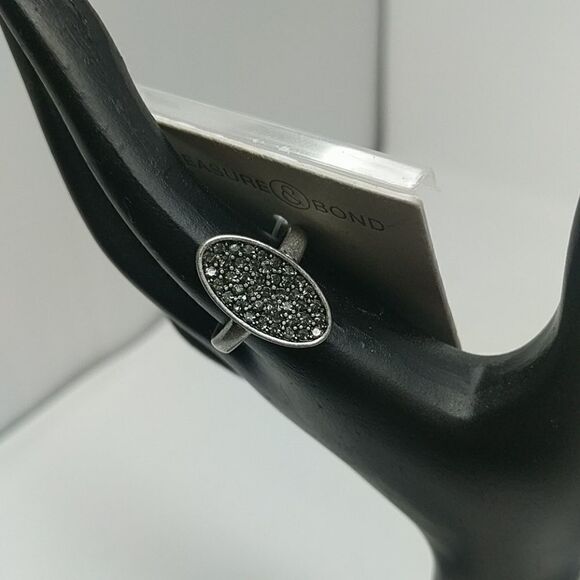 Treasure and Bond Ring (G1) - Picture 1 of 5